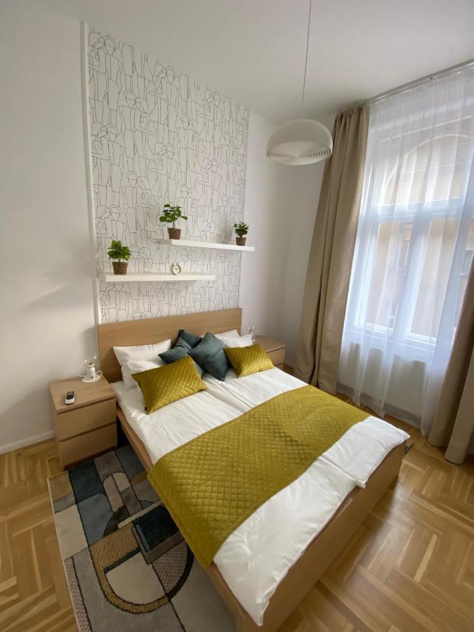 Birdie 3-Bdr Apartment Budapest Bagian luar foto