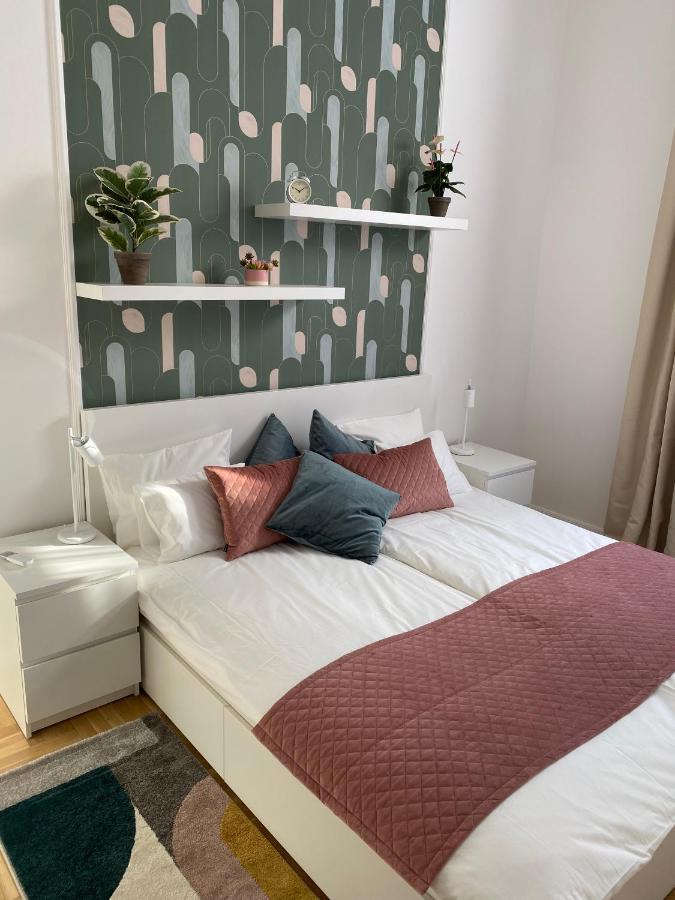 Birdie 3-Bdr Apartment Budapest Bagian luar foto