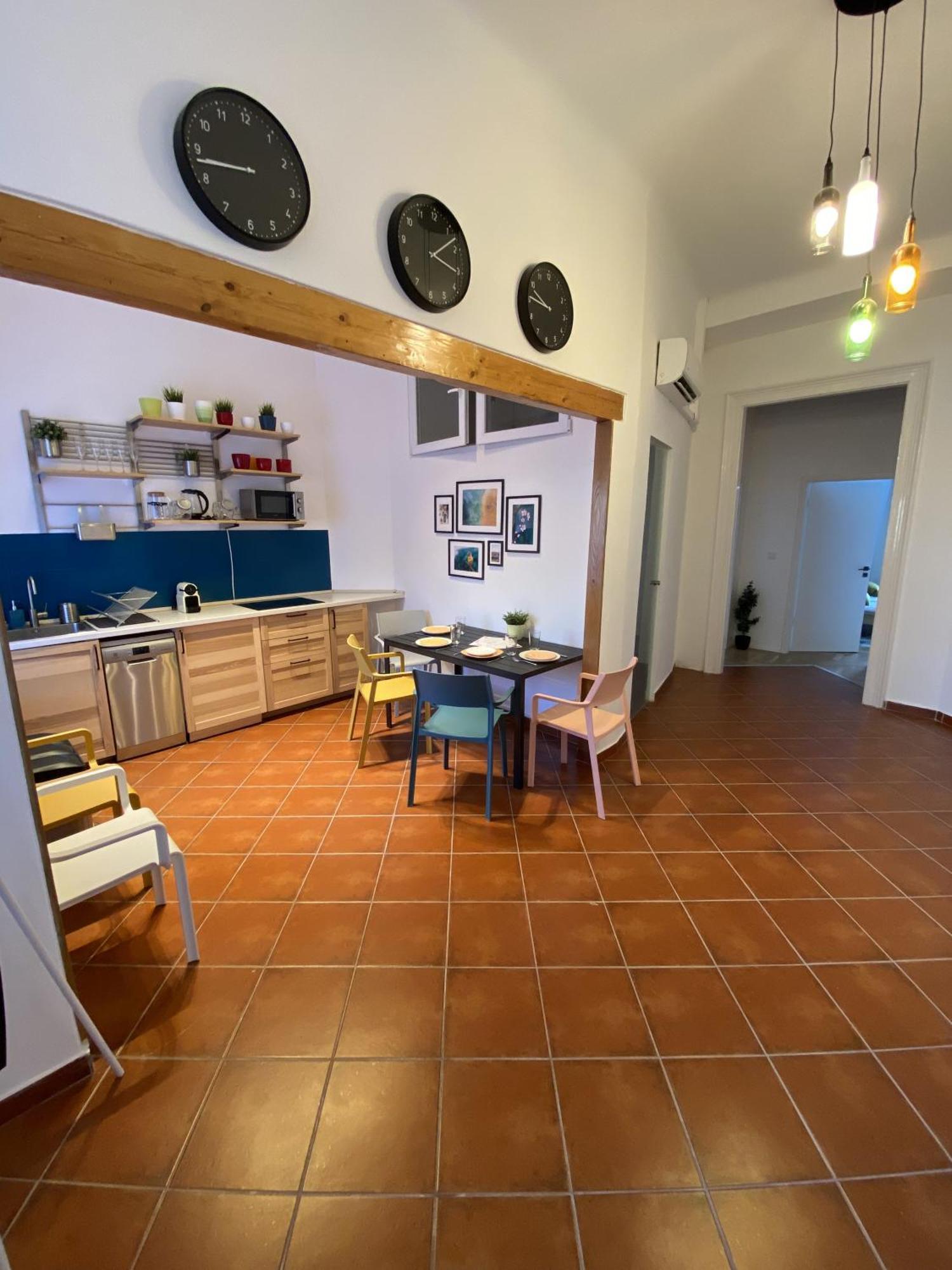 Birdie 3-Bdr Apartment Budapest Bagian luar foto