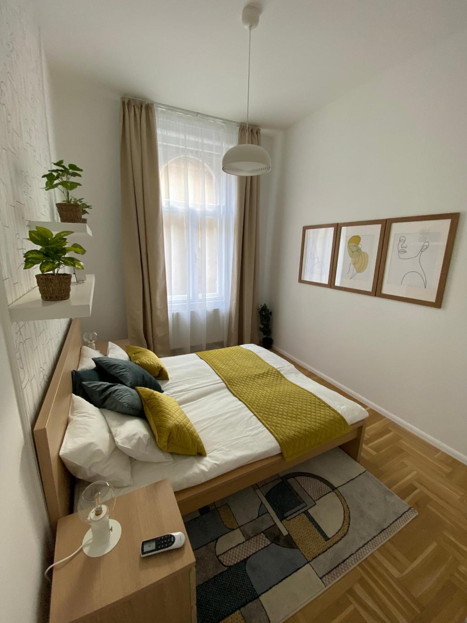Birdie 3-Bdr Apartment Budapest Bagian luar foto